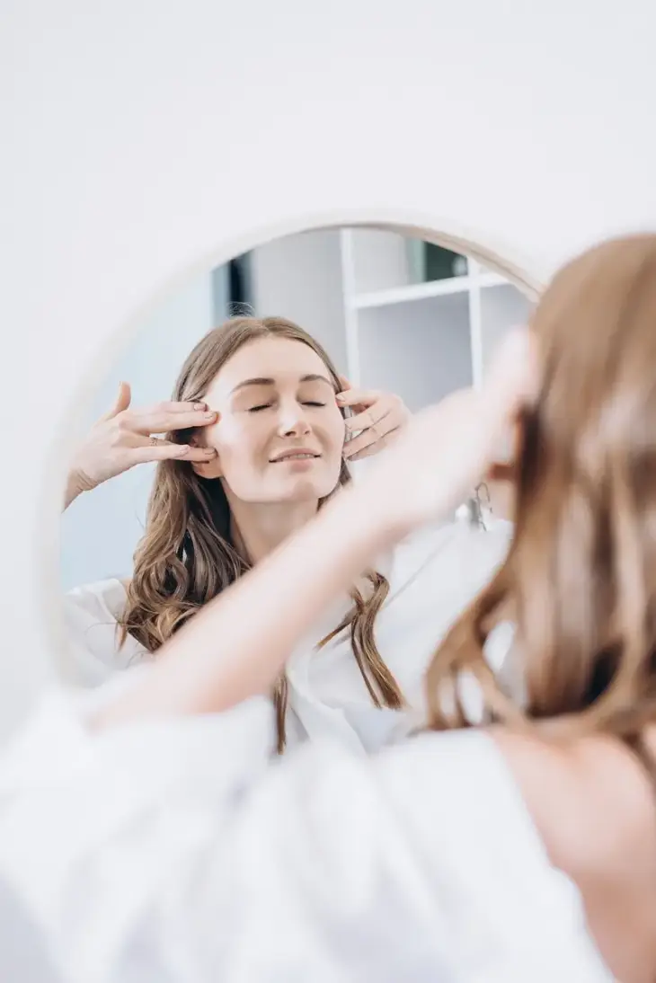 Ania Faceyoga.Studio yoga du visage pour apaiser le mental naturellement